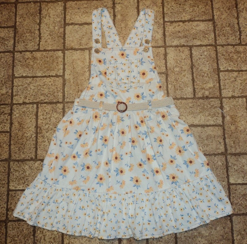 Girl's Floral Overall Easter Dress. Sz. 10. Pretty!