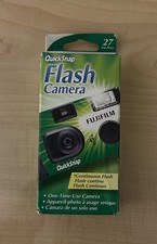 Fujifilm QuickSnap 400 35mm Single Use Flash Film Camera 27 Exposure Exp 2/25
