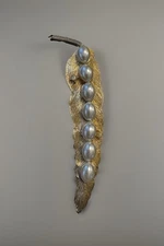 CORO Gold Tone MCM Faux Pearls Pea Pod Leaf Brooch Rhinestones