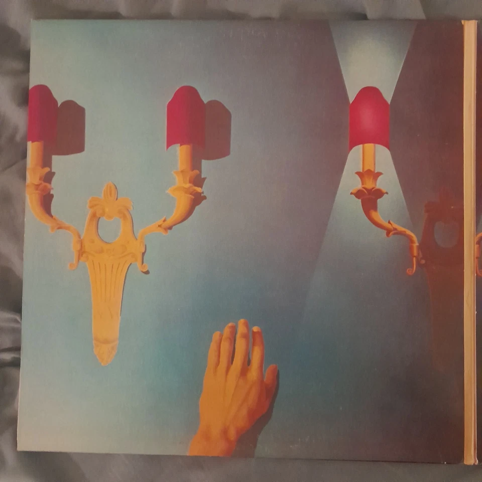 The Who - Tommy 1973 MCA Records  W/ Booklet 2XLP album Vinyl VG/VG  - Image 3 of 4