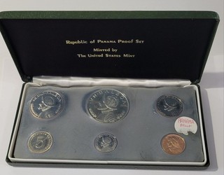 1974 US Mint Republic of Panama Proof Set w 1 Balboa 90% Silver w Case