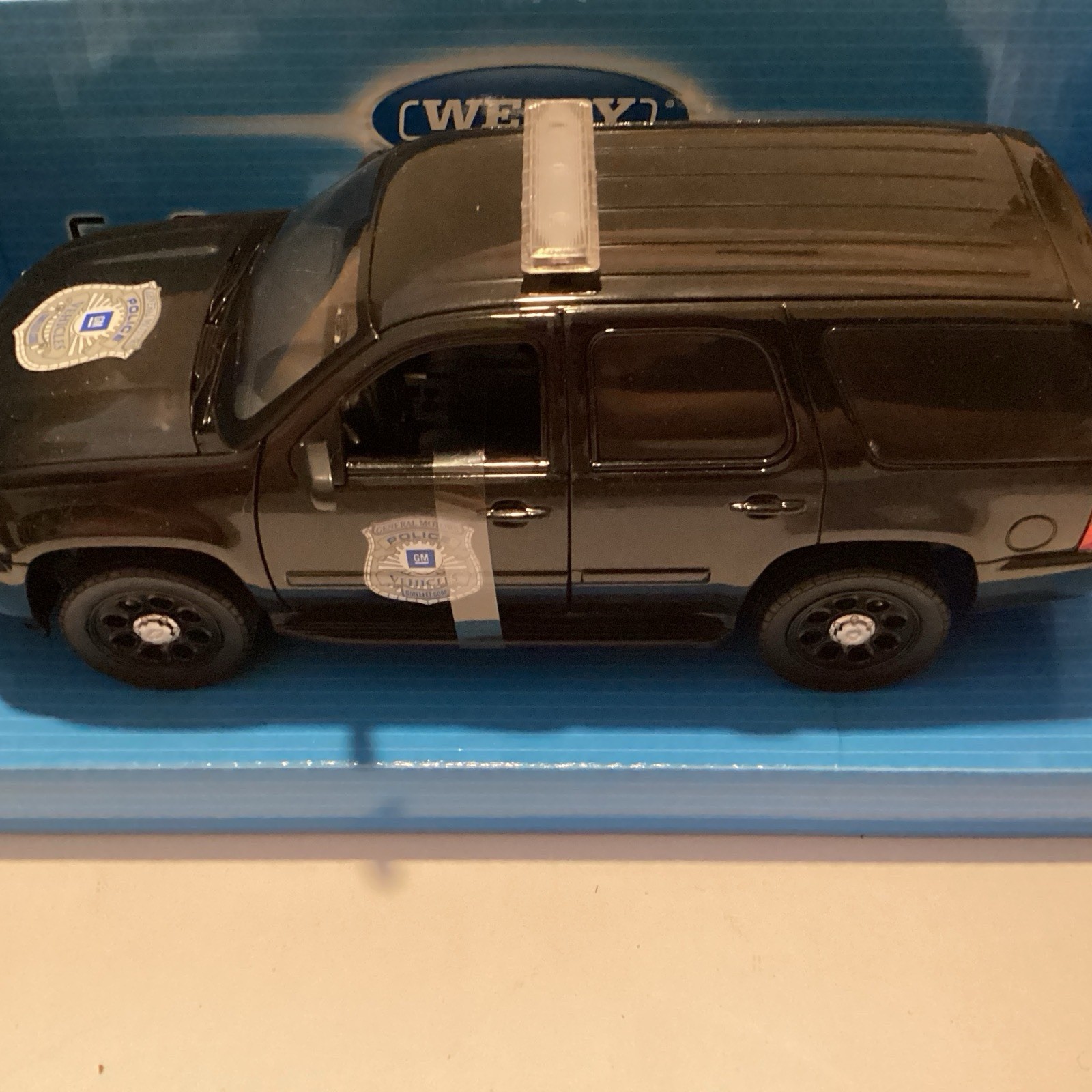 Picture 1 of 2