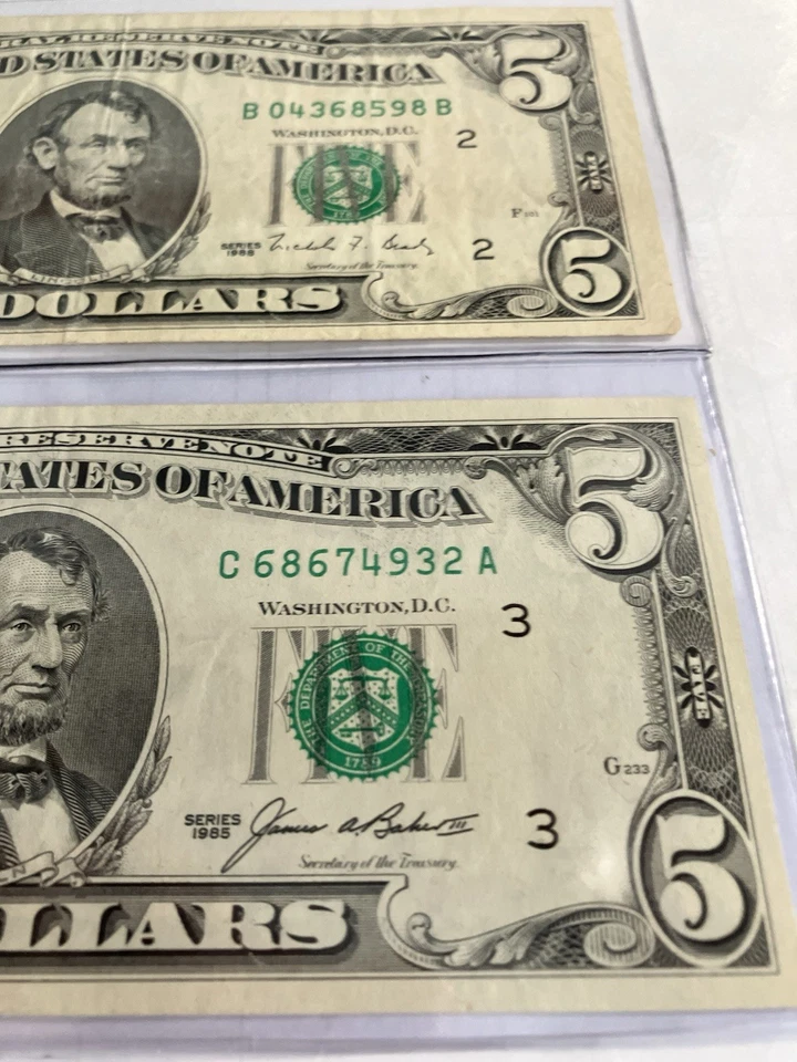 1985 And 1988 US $5 Federal Reserve Notes - Image 3 of 4