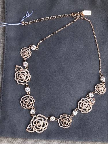 Crystal Rose” Necklace Rose Gold 