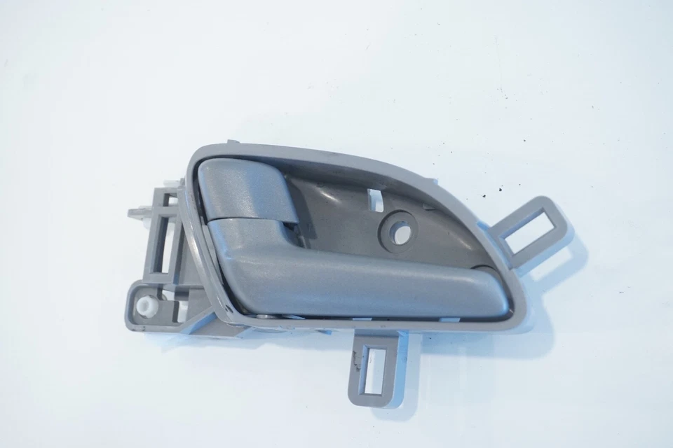 2011 年本田 Insight 混合 4 门驱动后内门把手原始设备制造商 — 第 2/4 张图片