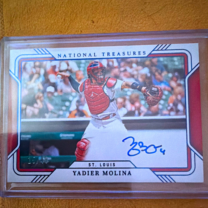 Panini 2025 National Treasures Field Pass Signatures Yadier Molina Auto /49