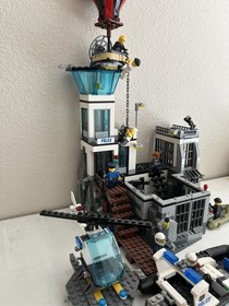 lego city prison island 60130