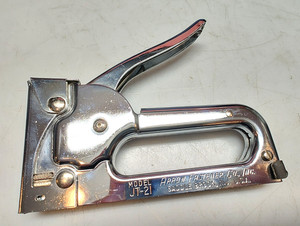 Arrow Fastener JT21M Staple Gun Very Clean Works Uses JT21 & T27 Staples