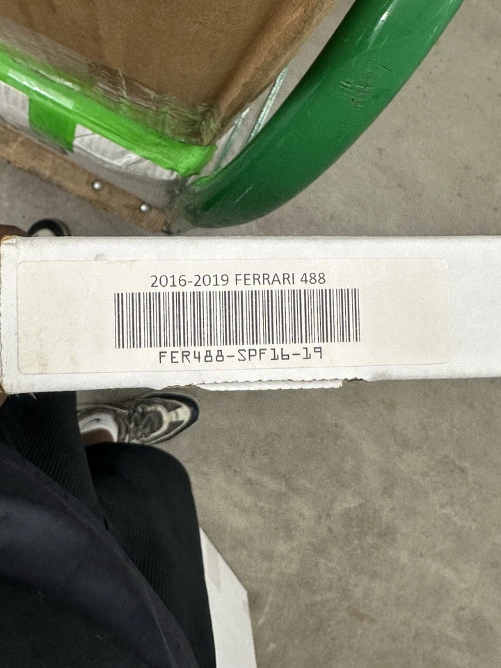 Protector de parachoques Scrape Armor para Ferrari 488 GTB y Spider 2016-2019 Foto 2 de 2