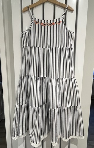 Girls Blue & White Dress Metallic Silver & Floral Embroidery Detail 6-7 Years