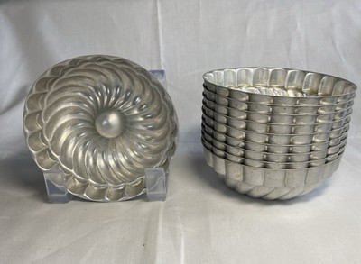 Set of 10 Vintage Aluminum Swirl Jello Molds, 4 Inch Round, Silver