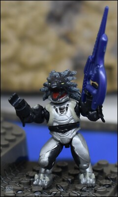 HALO MEGA BLOKS SILVER COVENANT JACKAL SKIRMISHER MINI FIGURE