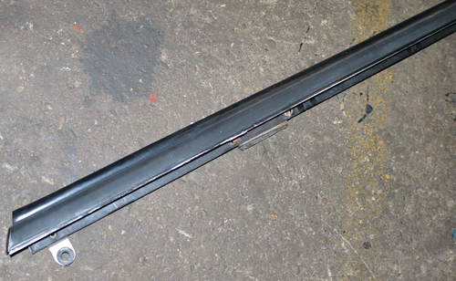 Toyota MR2 MK2 Drivers Side Door Weather Window Strip - Right Side - Picture 3 of 5