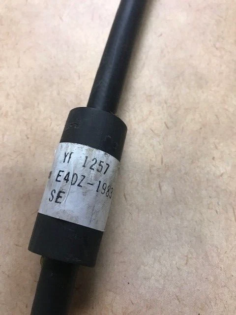 Línea líquida de aire acondicionado NOS Motorcraft YF-1257. Se adapta a Ford LTD 1984-85 coche de policía con 5,0 L Foto 4 de 4