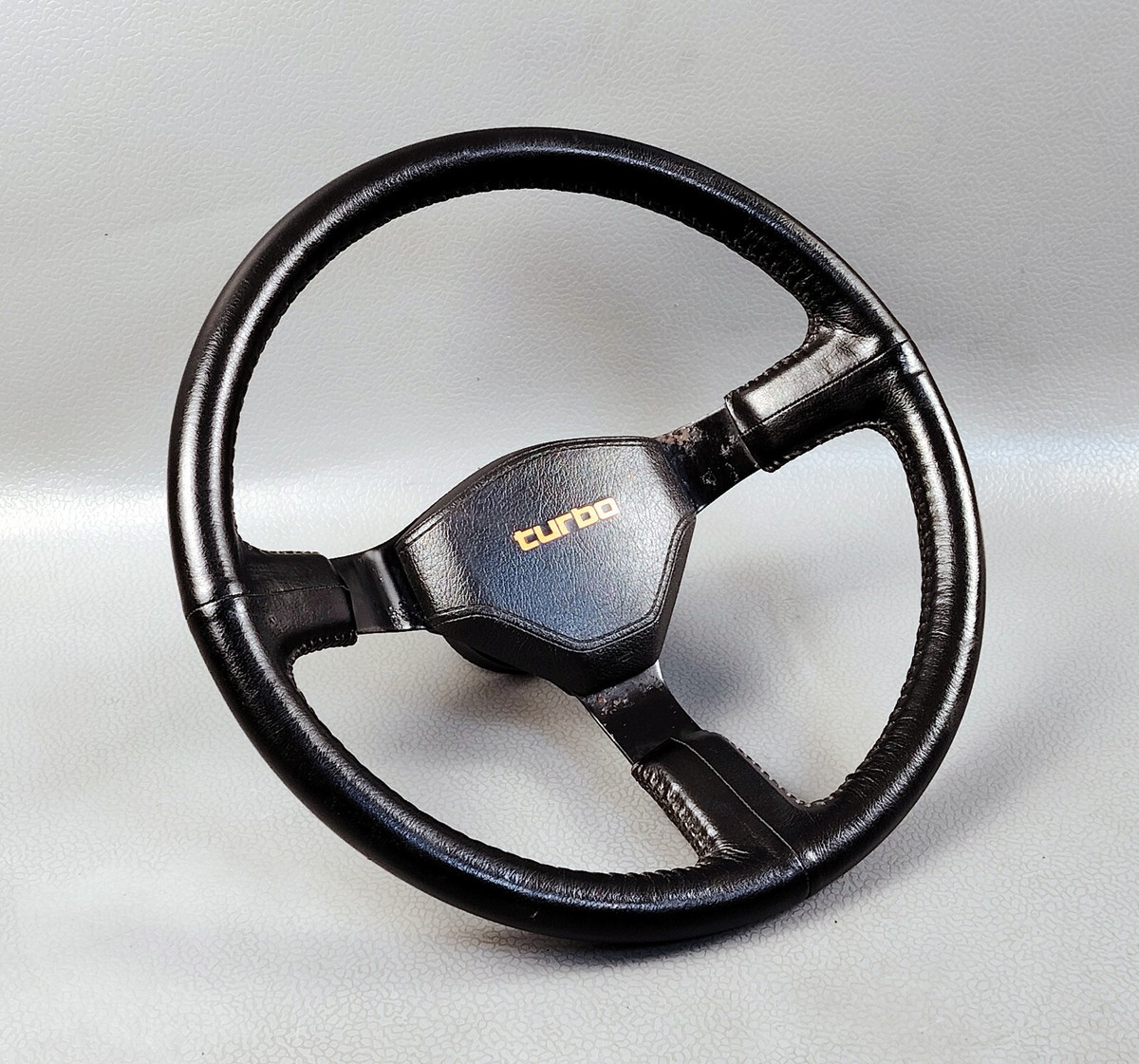 Toyota Corolla AE86 Hachiroku Levin Sprinter Trueno Leather