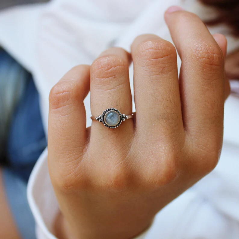 Brilliant Moonstone Gemstone 925 Sterling Silver Handmade