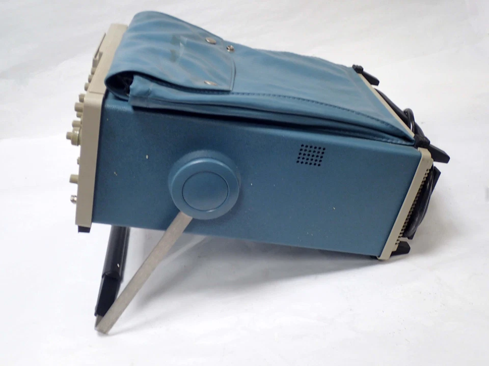 TEKTRONIX 2465B 400 MHz ANALOG 4 CHANNEL OSCILLOSCOPE OPT 05/09/10 (TESTED)!!! - Image 4 of 4