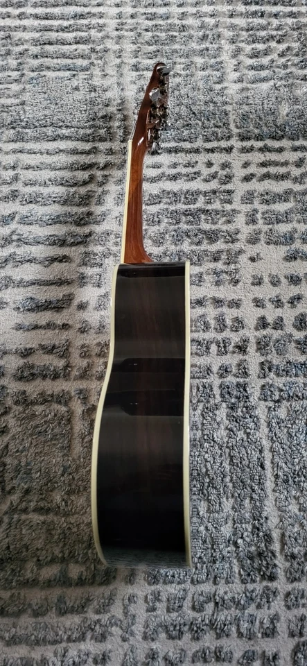 Ukelele Oscar Schmidt de Washburn modelo OU-3. Foto 3 de 4