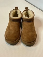 Las mejores ofertas en UGG plano (menos de pulgadas) Bootie