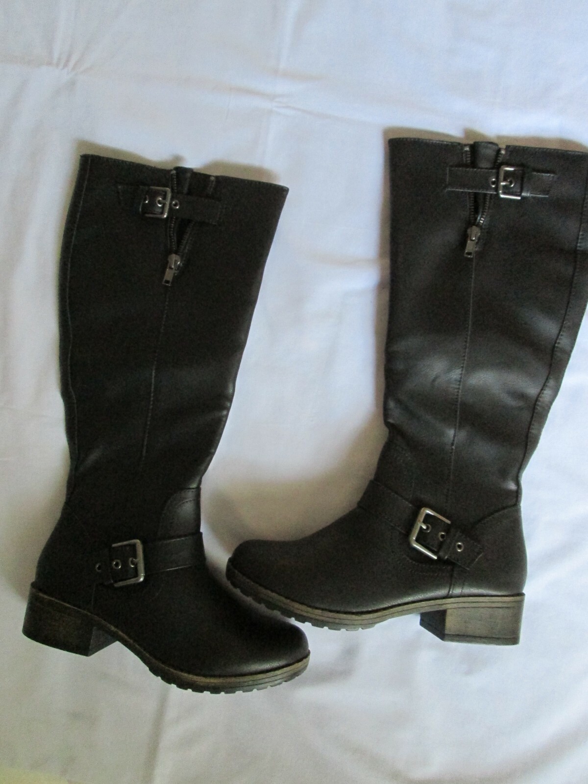 Kohl's Black Fashion Boots Women's Sz 7M Upper Calf, Inside Zip, Chunky