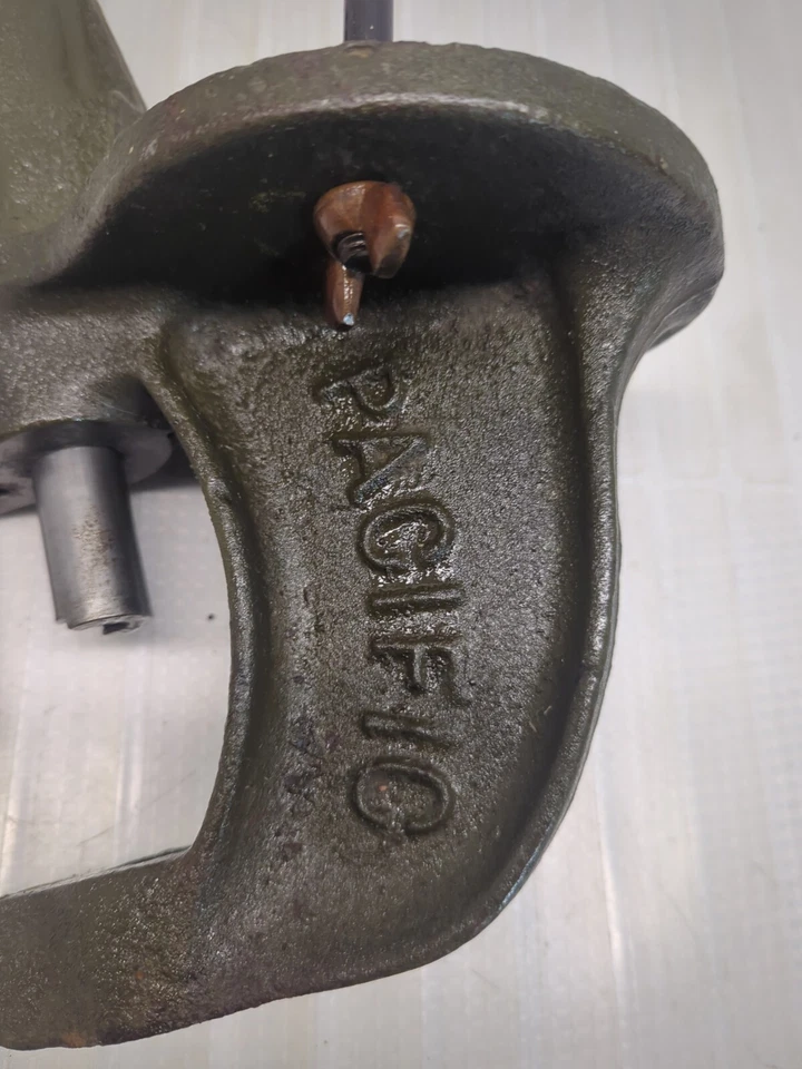 Prensa de recarga de rifle y pistola Pacific/Hornady recarga munición tiro como está Foto 2 de 4