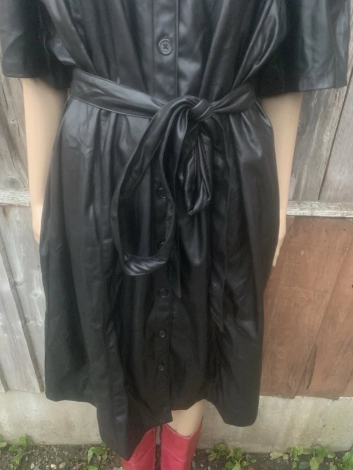 Vestido DKNY Negro Cuero Look Talla Grande Uk22 PVP £99 NUEVO CON ETIQUETAS Damas Talla Grande Foto 3 de 4