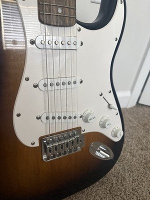 Squier Stratocaster Sunburst Electric Guitar 6 String Rosewood Fretboard