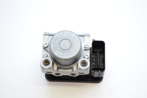 2014 SUZUKI GSX 1300R HAYABUSA ABS-PUMPE 15H00 SZHA1 V02-0144