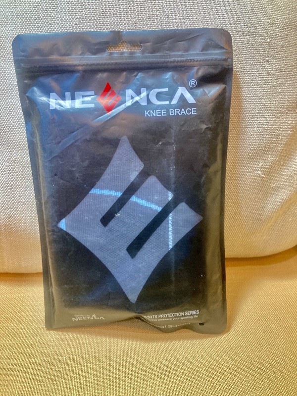 Neenca Knee Braces for Knee Pain Sports Protection Series 2 Pack Sz Small