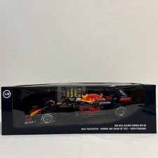 Edition MINICHAMPS 1/18 Red Bull Racing HONDA RB16B Max Winner Abu Dhabi GP