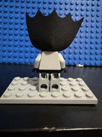 Lego Batman Minifigure bat001 Light Grey Suit 2006 Sets 7779 7780 7782