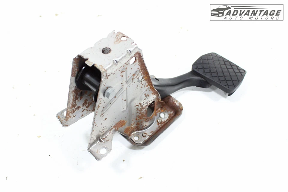 AUDI Q3 QUATTRO 2015-2018 ASISTENCIA DE ESTACIONAMIENTO PARADA FRENO PEDAL CON SOPORTE OEM Foto 3 de 4