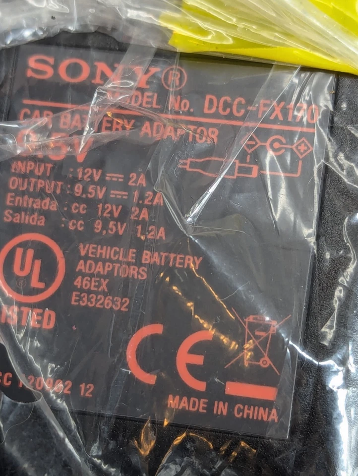 Sony Car Battery Adapter Vehicle Power Supply DCC-FX170 Output 9.5V 1.2A - Image 3 of 3