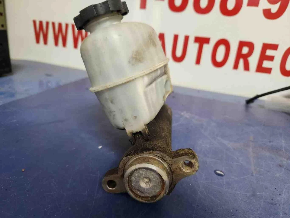 Cilindro maestro GMC SIERRA 3500 03 04 05 06 07 OEM Foto 4 de 4