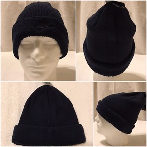 nike sportswear beanie