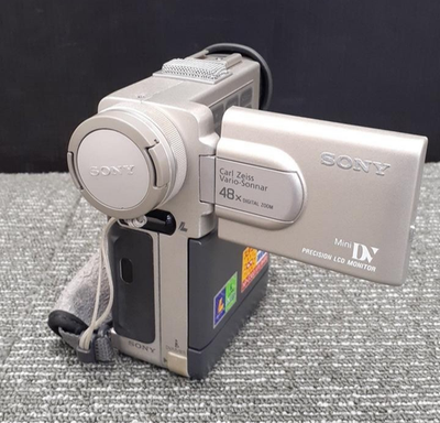 SONY miniDV HANDYCAM DCR-PC10 ⑦ Sony DCR-PC10 Handycam Compact MiniDV Video Camera S-Video 12x
