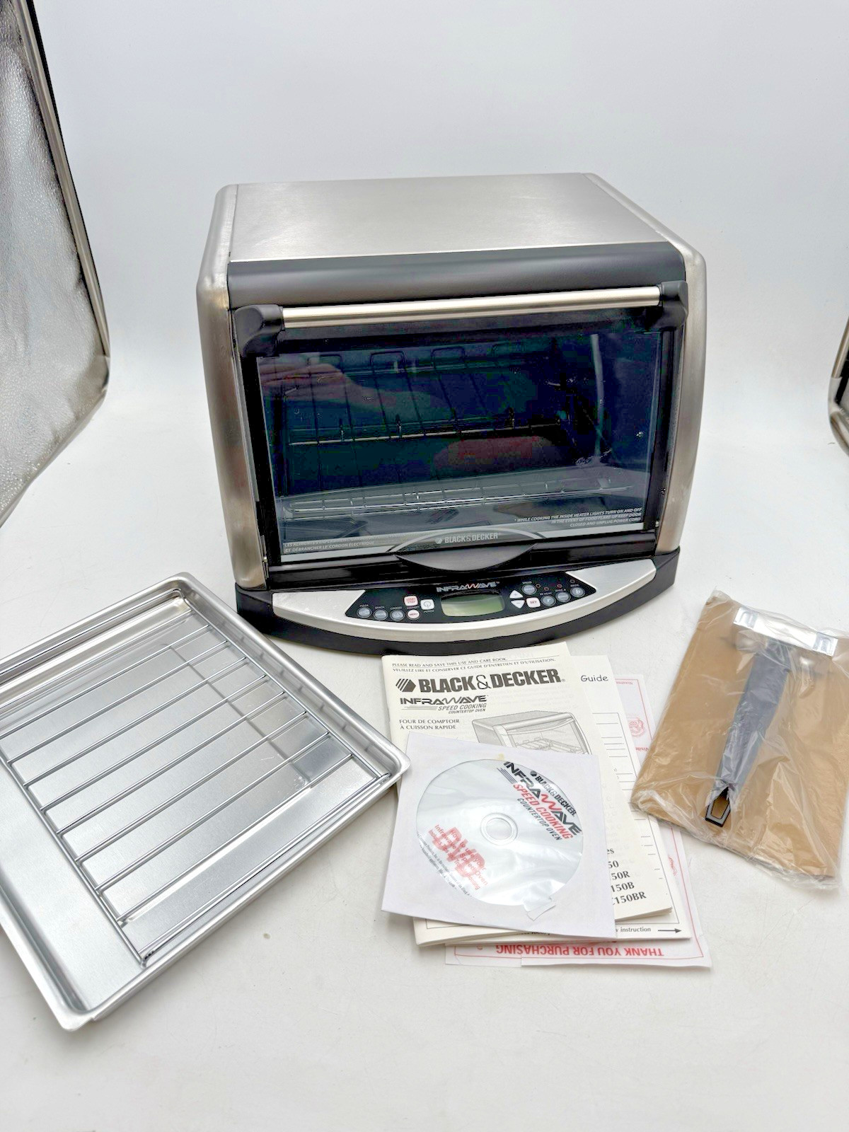 NEW Black+Decker FC150R Infrawave Speed Cooking Countertop Oven Stainless Steel