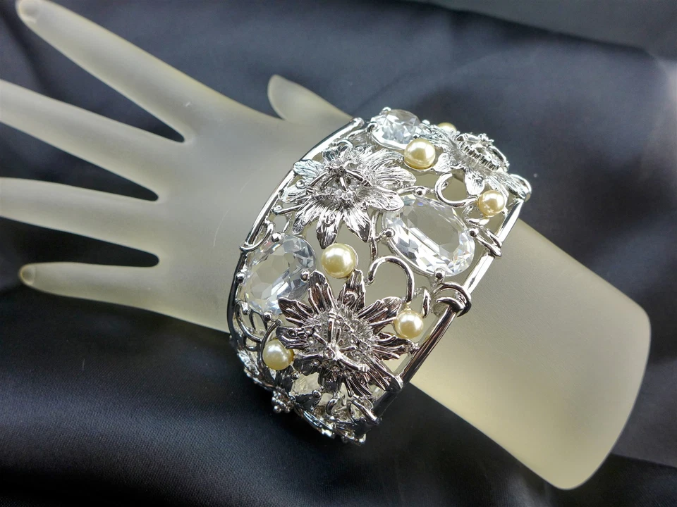 Brazalete Brazalete Ancho Plata Perla/Cristal Nolan Miller Flor Audaz Jardín Fiesta Foto 4 de 4
