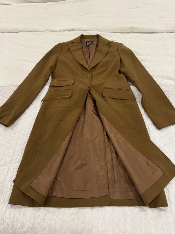 BCBGMAXAZRIA Beautiful Fall Jacket In Rich Brown. Dress Up Or Down - Size 0 - Image 4 of 4