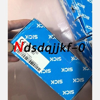 New SICK WL45-R260 Photoelectric switch sensor Via FedEX or DHL