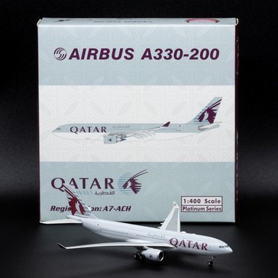 Qatar Airways Airbus A330-200 (A7-ACH) 1:400 - Phoenix PH4QTR606