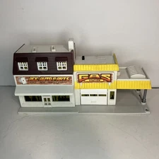 1989 Vintage Lewis Galoob Micro Machines City Scenes Gas Station Lights Working