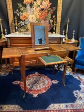 Coiffeuse Louis XV en noyer massif d'époque XVIIIe marquée N. Armant