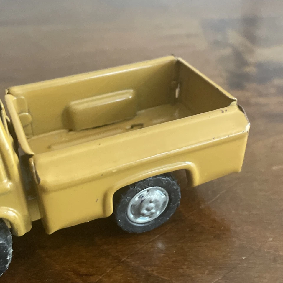 RARE Vintage Louis Marx Pressed Metal Toy Pickup Truck - Image 4 of 4