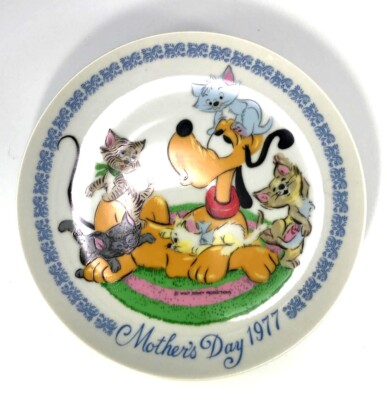 Walt Disney 1977 Mother's Day Plate with Pluto & Kittens Schmid in Original Box