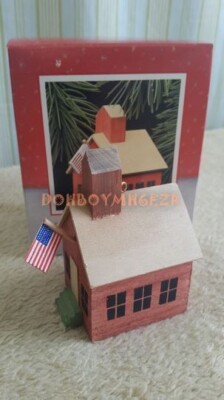 Hallmark 1988 Old-Fashioned Schoolhouse School Christmas Ornament
