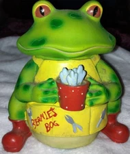 beanies bog plastic frog figurine holding plants in pot gardening 7"x6"