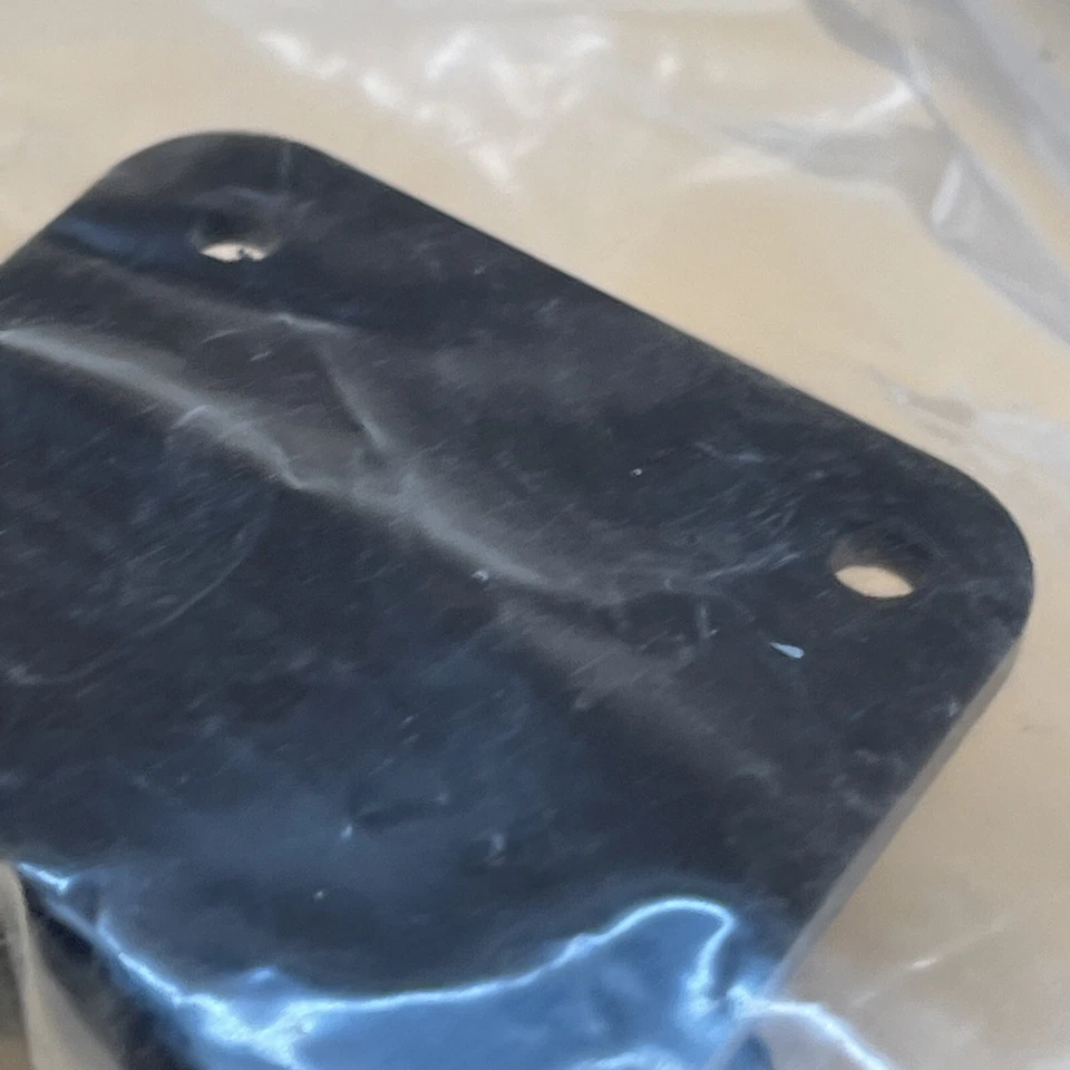 TA@8.38 Techmount 4G Universal Top Plate 4-AMPS - Image 4 of 4