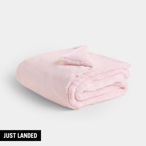 Faux Fur Throws | Throws & Blankets | Natural Bed Company