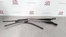 Peugeot 2008 CU Scheibenwischerarm vorne 9673291980